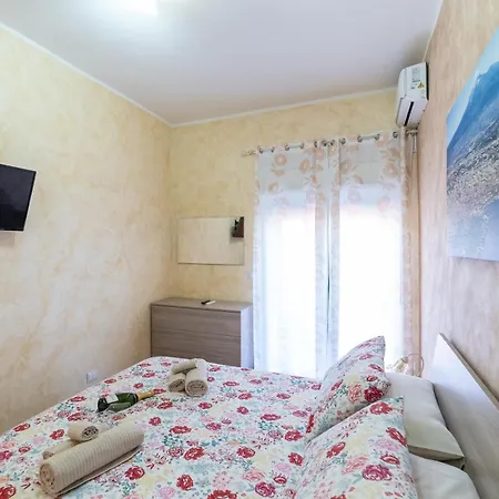 Casa La Scivola דירה קטאניה